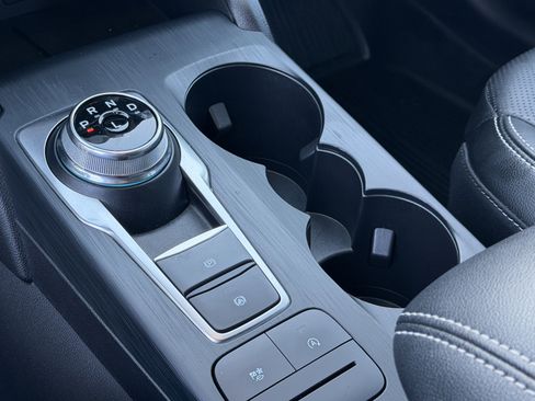 Certified 2022 Ford Escape SEL image 18