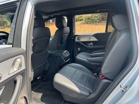 Used 2025 Mercedes-Benz GLS 450 4MATIC image 49