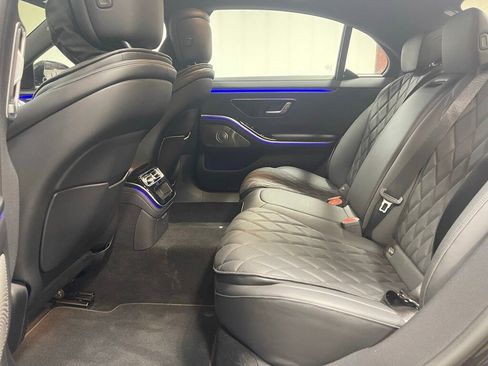 Used 2025 Mercedes-Benz S 580 4MATIC Sedan image 25