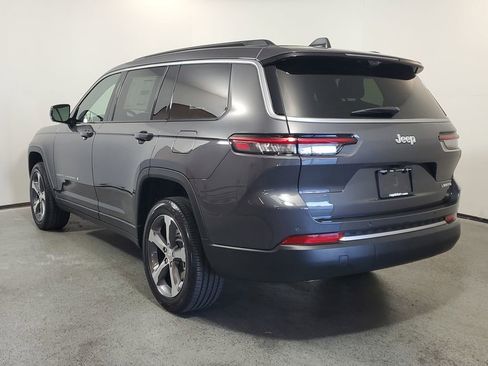New 2026 Jeep Grand Cherokee L Limited w/ Luxury Tech Group II RWD image 6