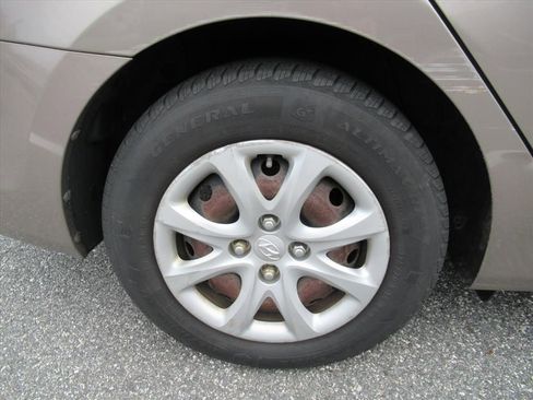 Used 2014 Hyundai Accent GLS image 5