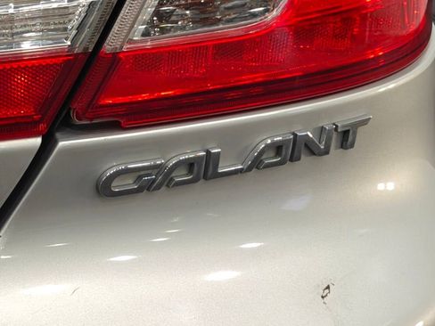 Used 2011 Mitsubishi Galant FWD image 28