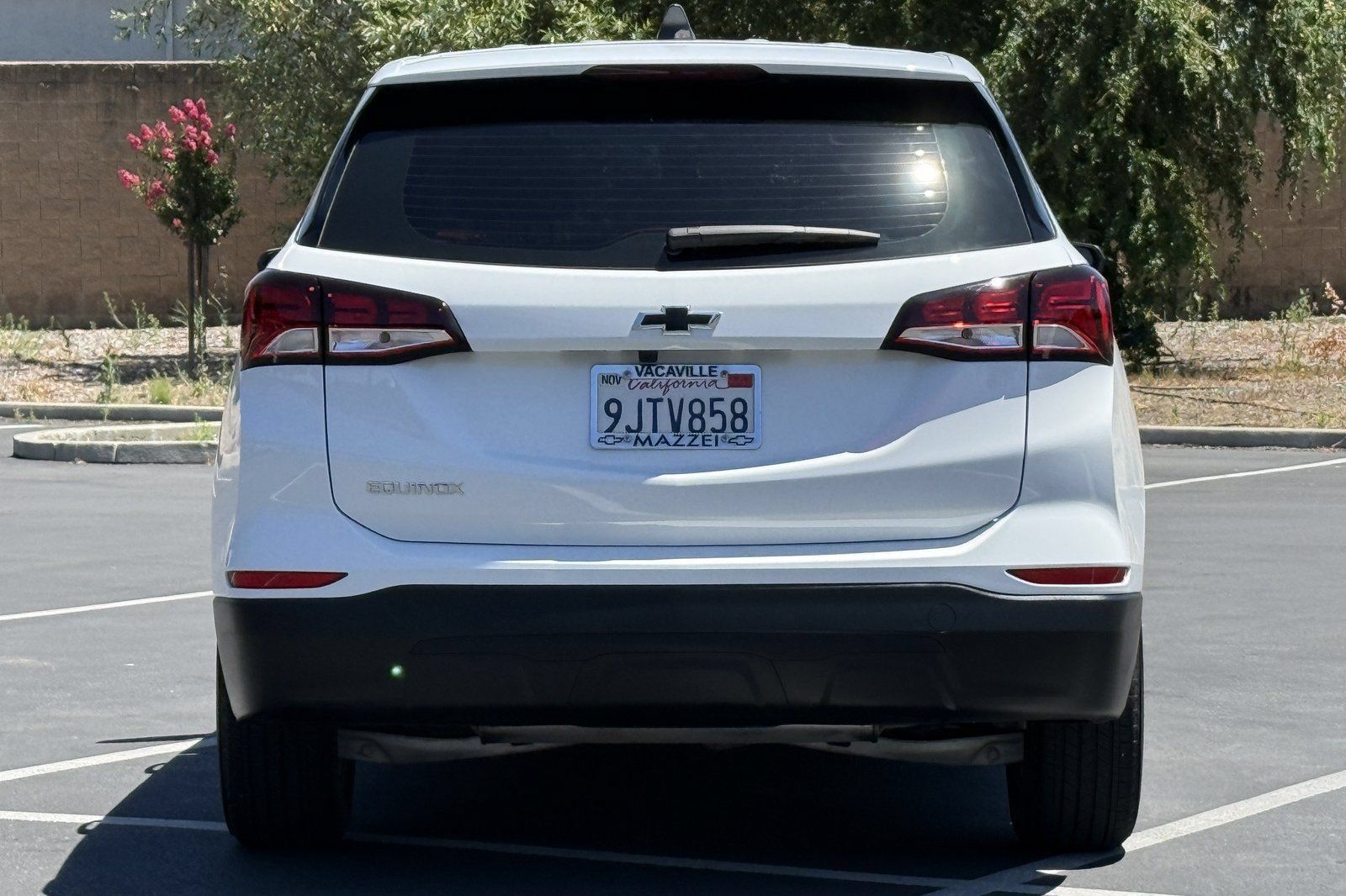 Used 2024 Chevrolet Equinox LS FWD image 11