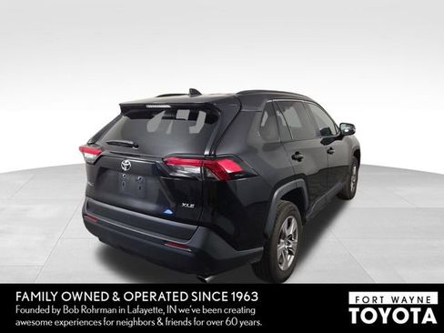 Used 2025 Toyota RAV4 XLE FWD image 7