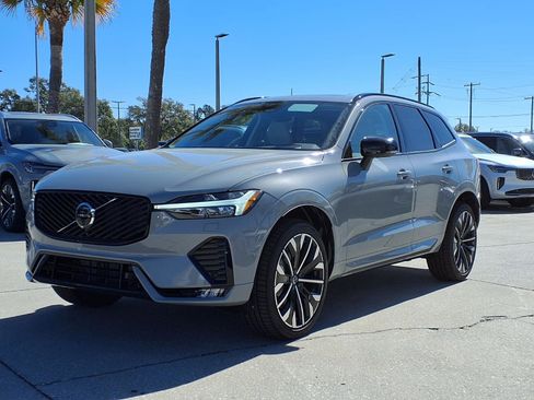 New 2026 Volvo XC60 B5 Ultra w/ Climate Package image 3