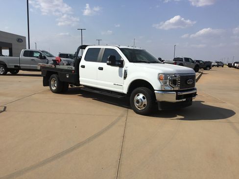 Used 2022 Ford F350 XL w/ STX Appearance Package AWD/4WD image 2