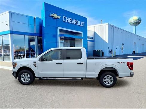 Used 2022 Ford F150 XLT w/ Trailer Tow Package image 8