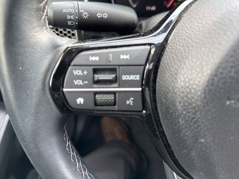 Certified 2023 Honda Civic EX-L image 9