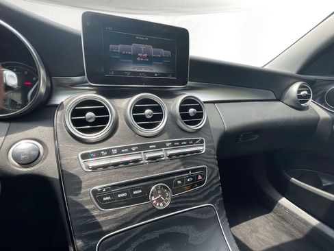 Used 2016 Mercedes-Benz C 300 4MATIC Sedan image 32