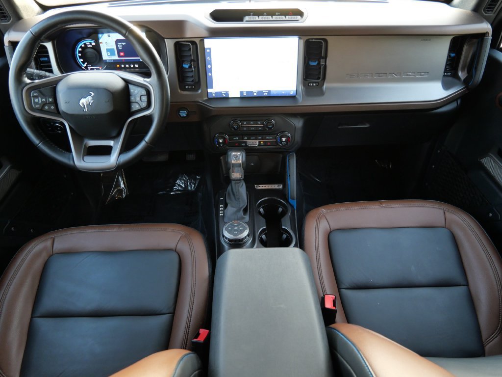 Used 2023 Ford Bronco Outer Banks AWD/4WD image 15
