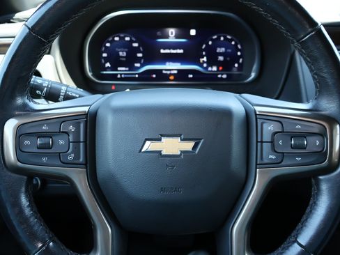 Used 2022 Chevrolet Tahoe High Country w/ Premium Package AWD/4WD image 17