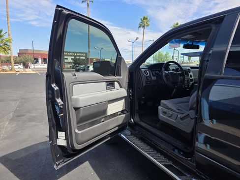 Used 2013 Ford F150 XLT w/ Mid Equipment Group image 8