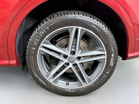 Used 2018 Audi SQ5 Prestige w/ Prestige Package image 32