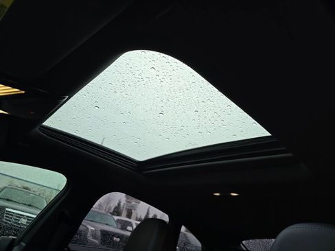 Used 2023 BMW i4 eDrive40 w/ M Sport Package image 30