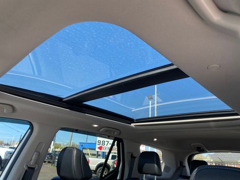 Certified 2023 Honda Pilot Touring image 12