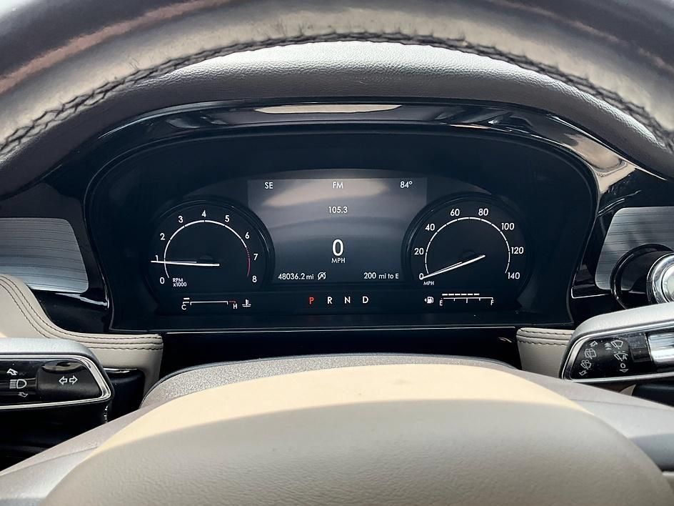 Used 2020 Lincoln Corsair AWD w/ Premium Package image 16