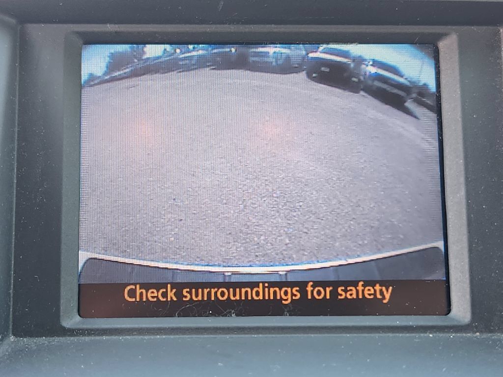 Used 2012 Toyota Highlander SE w/ Tow Pkg AWD/4WD image 26