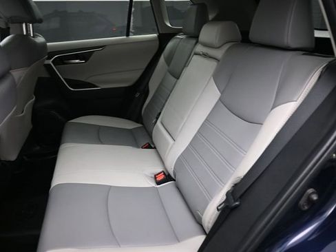 Used 2024 Toyota RAV4 XLE Premium image 10