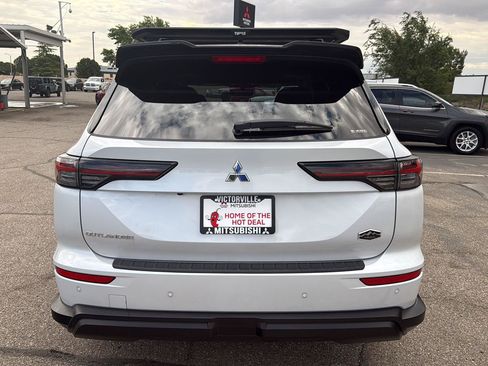 New 2026 Mitsubishi Outlander AWD image 6