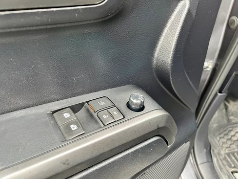 Used 2017 Toyota Tacoma TRD Off-Road w/ Tow Package image 22