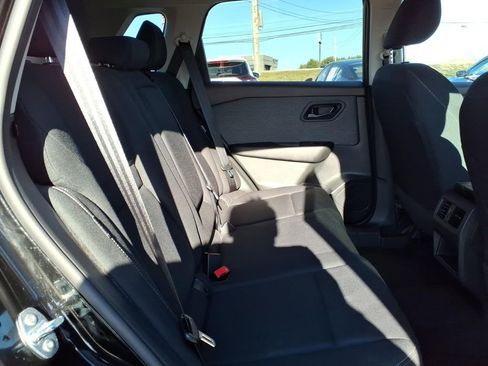 Used 2023 Nissan Rogue S AWD/4WD image 9