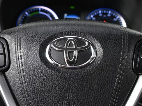 Used 2017 Toyota Highlander XLE AWD/4WD image 35