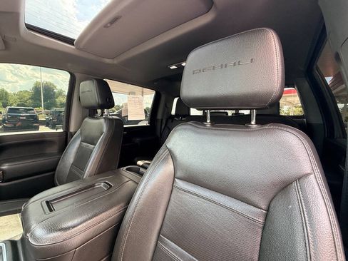 Used 2021 GMC Sierra 3500 Denali w/ Denali Ultimate Package AWD/4WD image 34