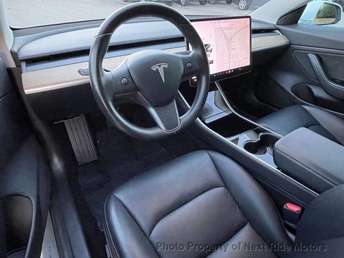 Used 2019 Tesla Model 3 Long Range RWD image 17