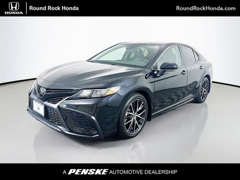 Used 2023 Toyota Camry SE w/ Convenience Package FWD image 1
