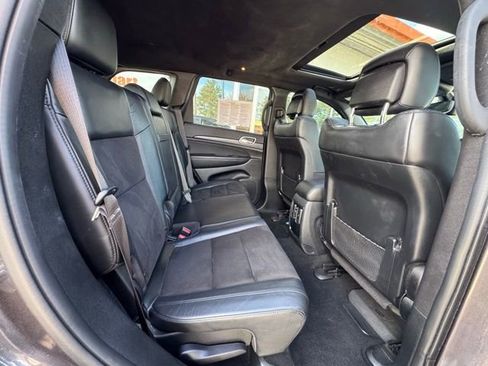 Used 2020 Jeep Grand Cherokee Laredo w/ Quick Order Package 2BN North image 14