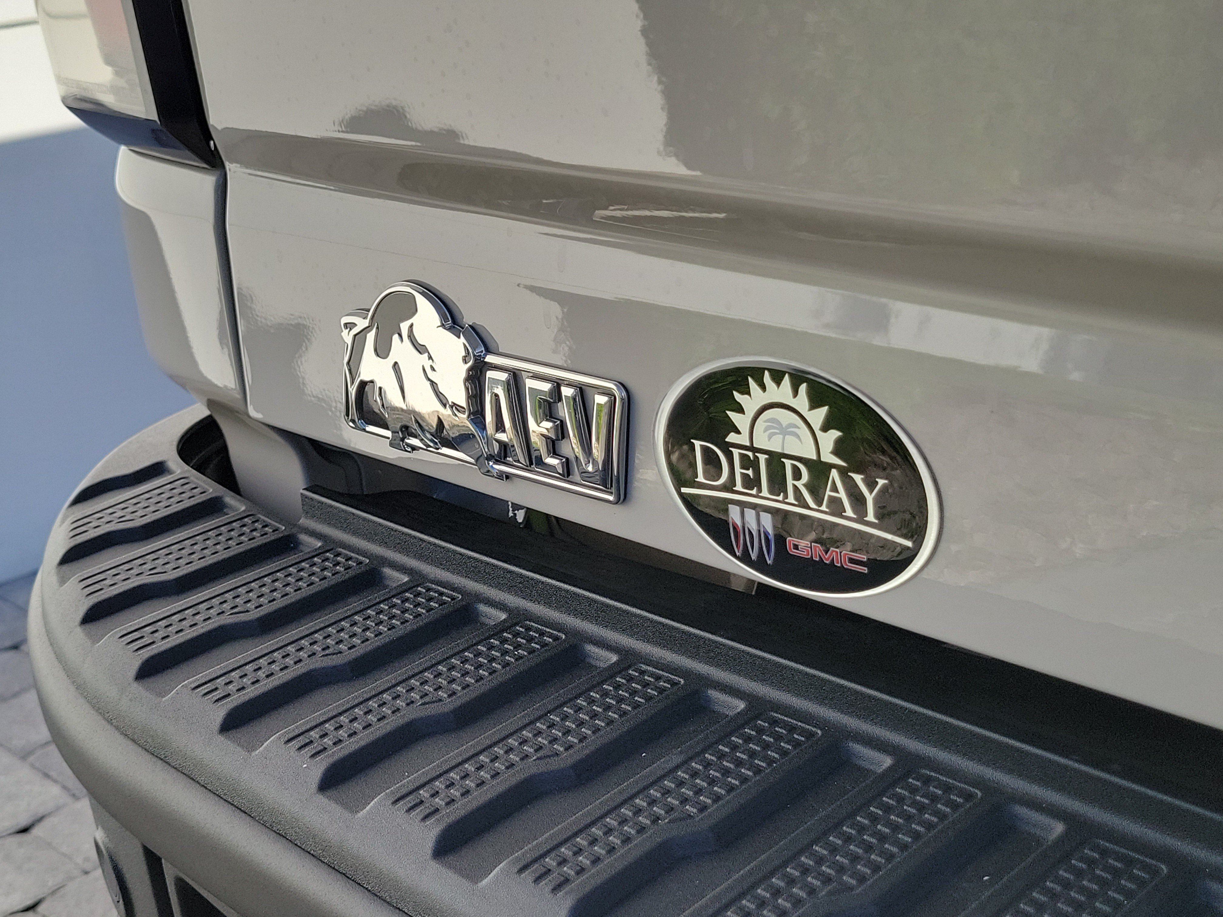New 2026 GMC Sierra 2500 AT4X w/ AT4X AEV Edition AWD/4WD image 8