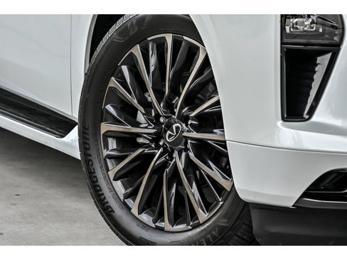 Used 2025 INFINITI QX80 Autograph AWD/4WD image 3