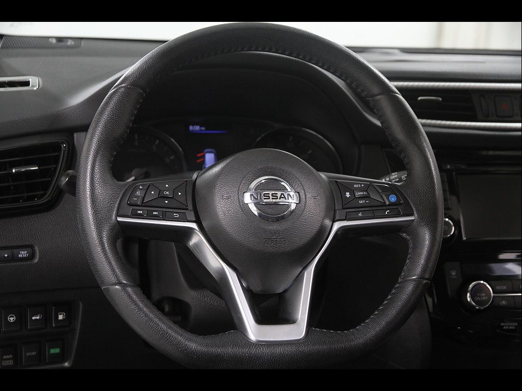 Used 2020 Nissan Rogue SL w/ Premium Package AWD/4WD image 8