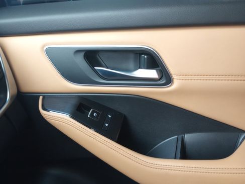 Used 2023 Nissan Rogue Platinum w/ Platinum Premium Package image 35