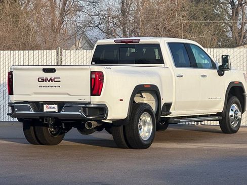 Used 2026 GMC Sierra 3500 SLT w/ SLT Premium Package image 4