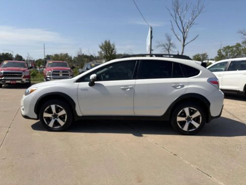 Used 2015 Subaru Crosstrek Touring w/ Popular Package #2 AWD/4WD image 5