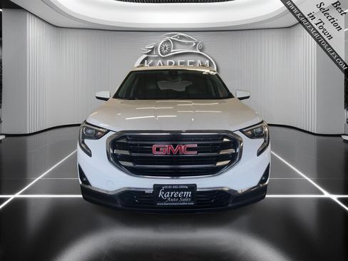 Used 2020 GMC Terrain SLT w/ Preferred Package FWD image 2
