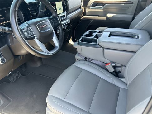 Certified 2025 GMC Sierra 1500 SLT RWD image 24