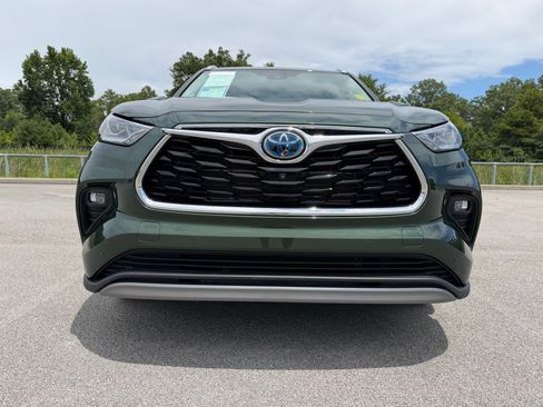 Used 2023 Toyota Highlander Platinum AWD/4WD image 6