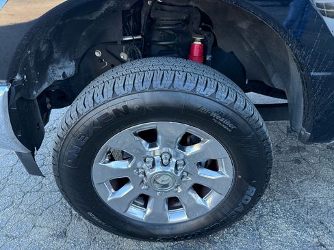 Used 2017 Ford F250 Lariat w/ Chrome Package image 2