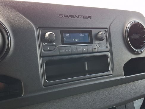 Used 2026 Mercedes-Benz Sprinter 2500 image 17