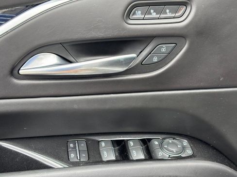 Used 2023 Cadillac Escalade V AWD/4WD image 19