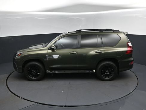 Used 2022 Lexus GX 460 w/ Black Line Special Edition AWD/4WD image 32