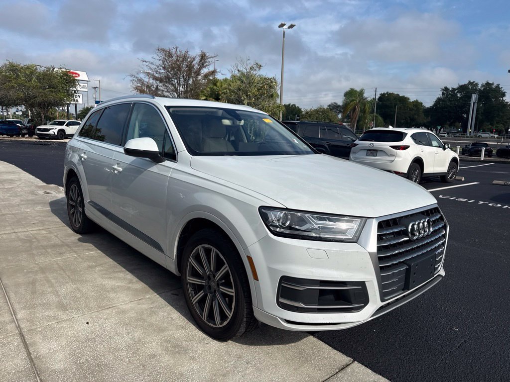 Used 2017 Audi Q7 3.0T Premium AWD/4WD image 3