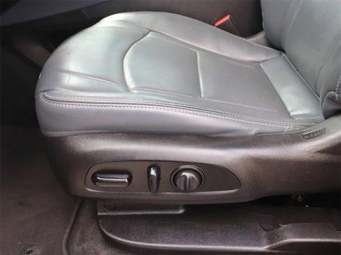 Used 2019 Buick Enclave Premium image 15