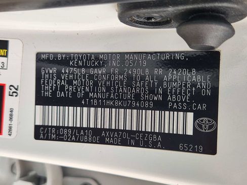 Used 2019 Toyota Camry XLE FWD image 33