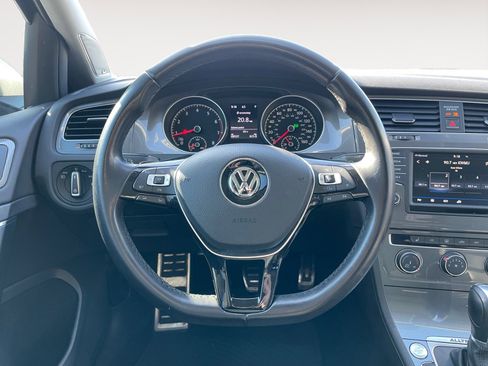Used 2017 Volkswagen Golf Alltrack SEL image 12