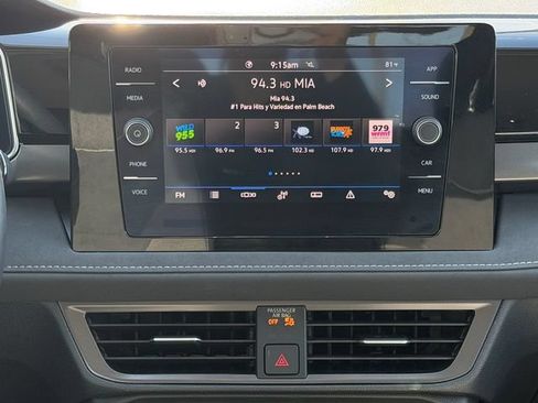 Certified 2026 Volkswagen Taos SE FWD image 18