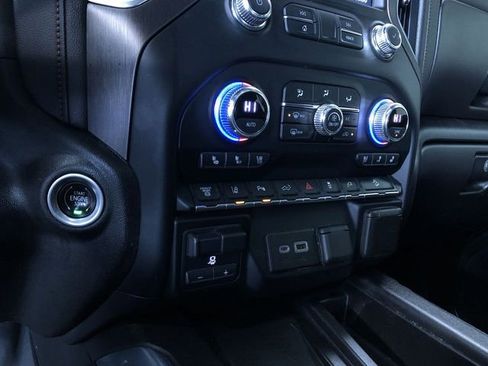 Used 2021 GMC Sierra 2500 AT4 w/ AT4 Premium Plus Package image 24