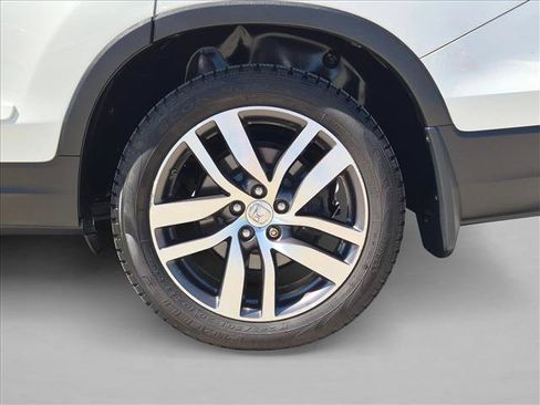 Used 2016 Honda Pilot Elite image 23